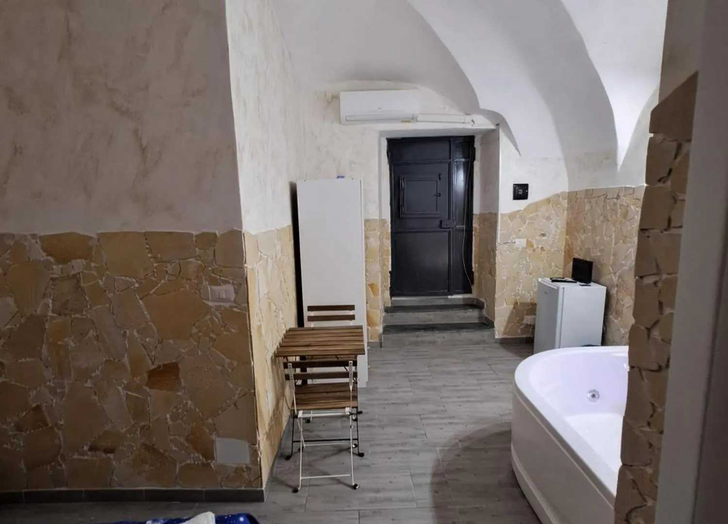 Jonio Rooms Catania 0*,  Italy